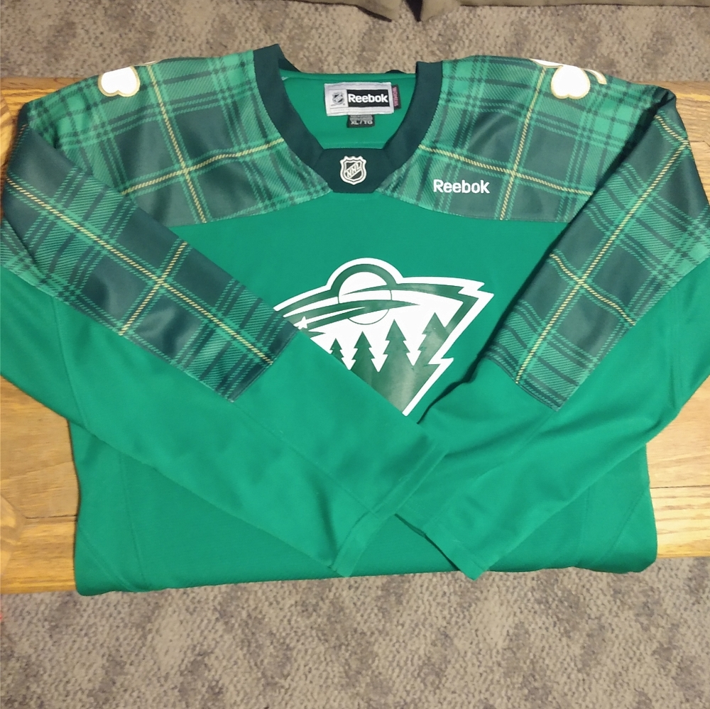 Reebok XL Wild jersey